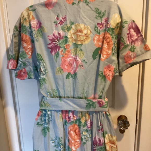 Vintage Petite 6 floral short sleeve belted midi length full skirt  side pockets - Picture 3 of 14